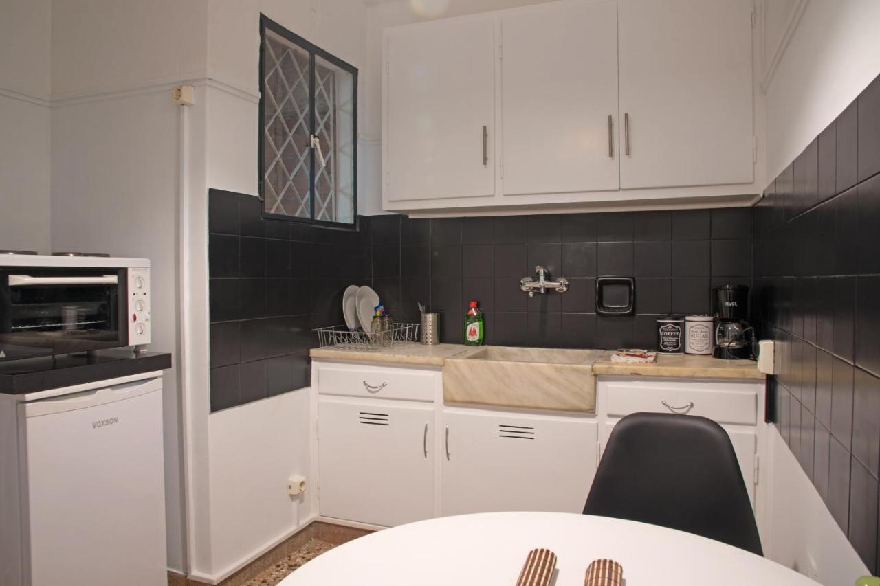 Messolonghi Square Apartment 아테네 외부 사진