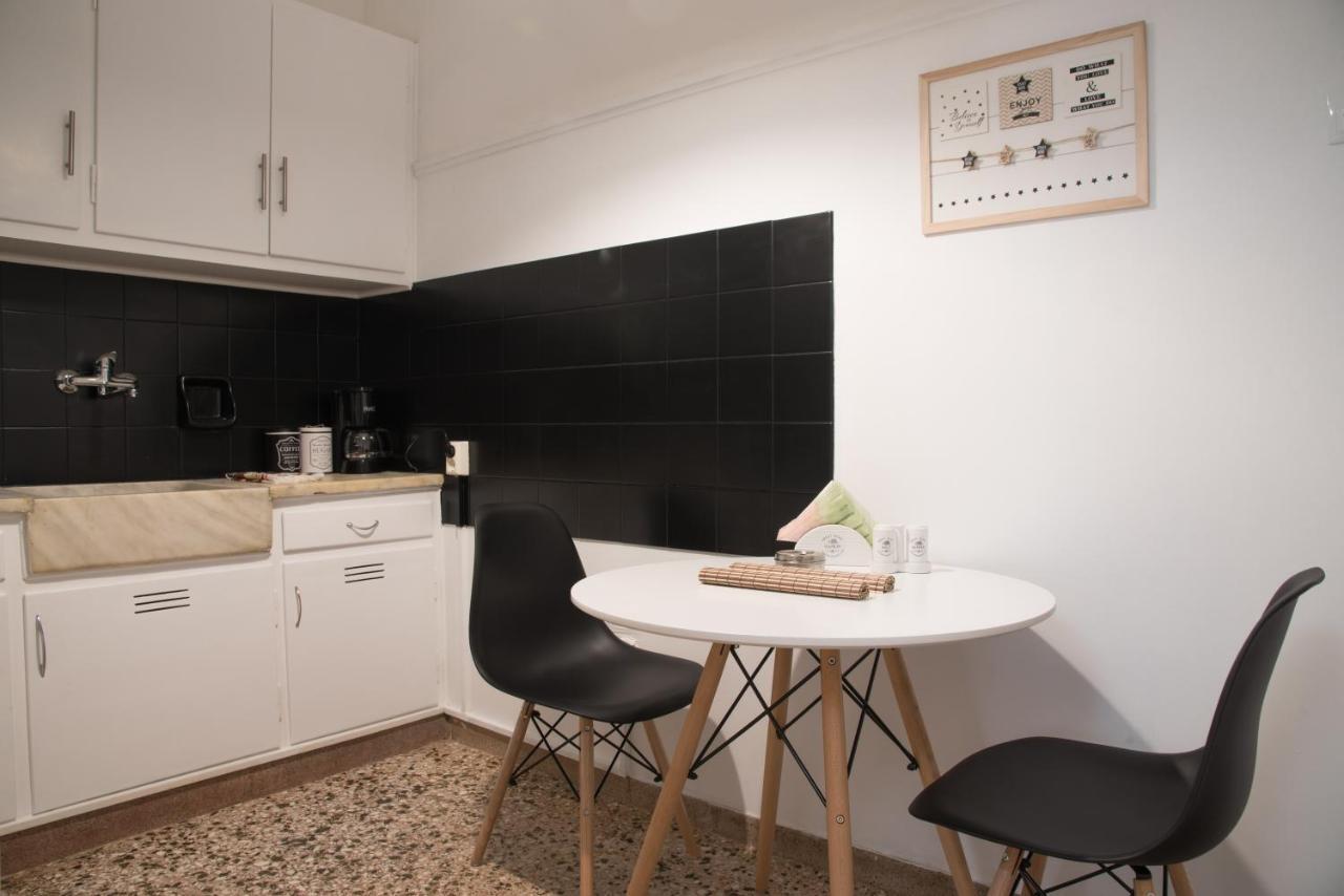 Messolonghi Square Apartment 아테네 외부 사진